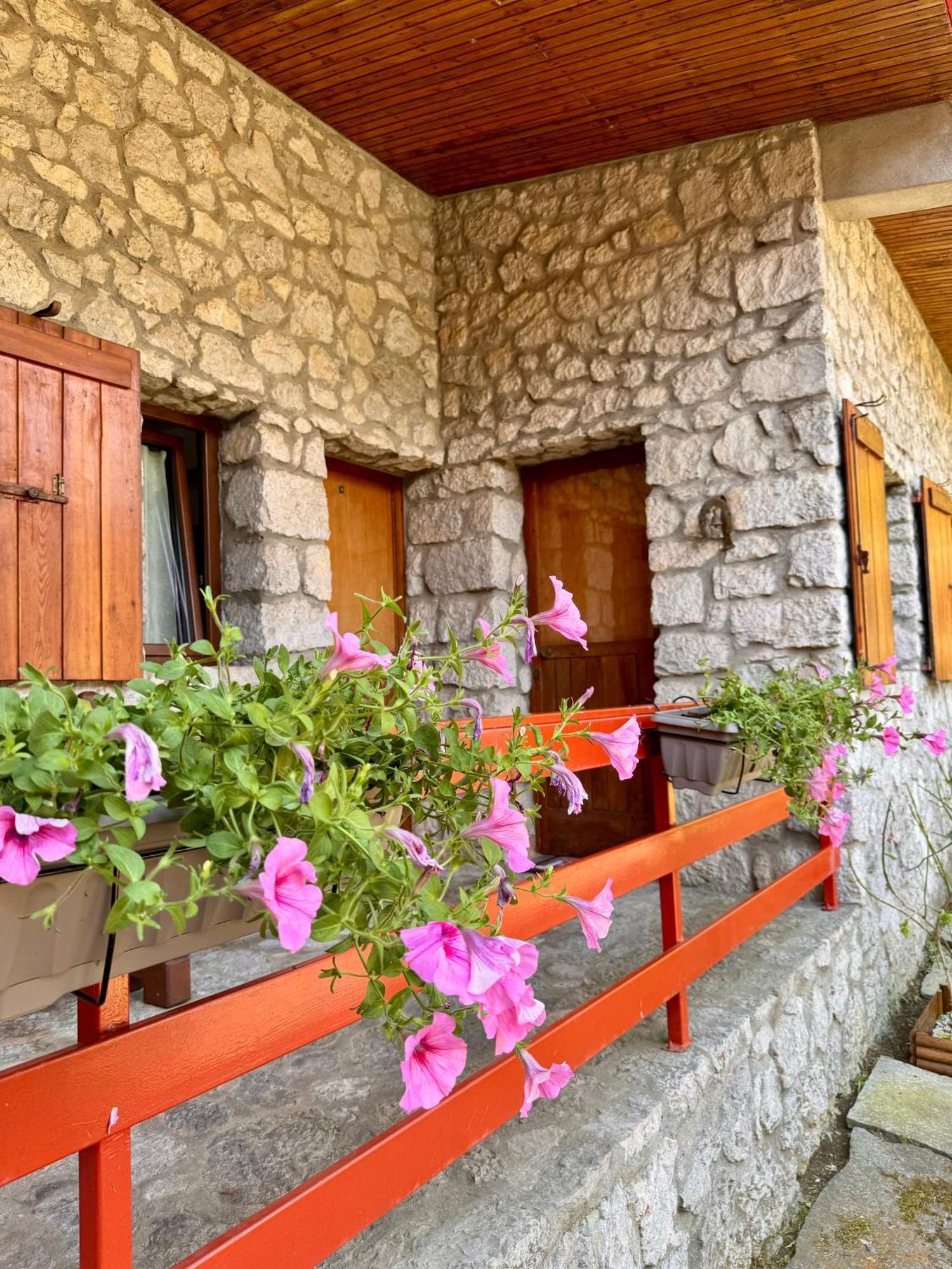 Villa Drago Chalet Oltre il Colle Zewnętrze zdjęcie